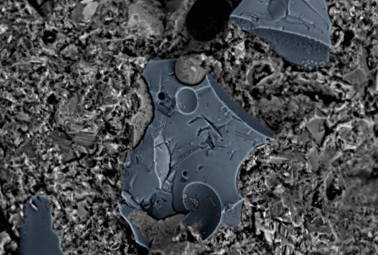electron microscope image of concrete