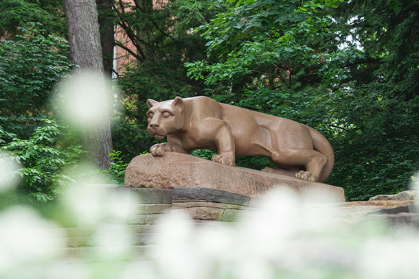 image of lion statue